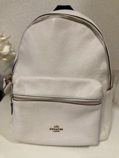 COACH バックパック レザー ロゴ型押し チャーム A4可 ブラック コーチ レザー 型押し ロゴ チャーム付 ショルダーバッグ