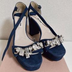 miumiu 伊勢丹限定38.5 サテンビジューネイビーサンダル