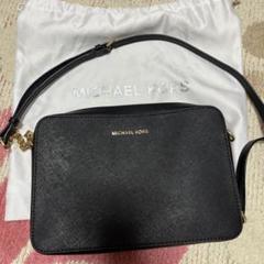 MICHAEL KORS ブラックショルダーバッグ