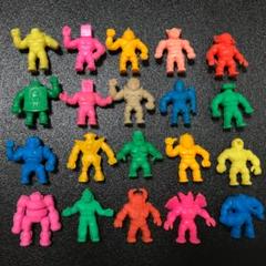 バンダイ　正規品　キン消し　120体セット売り　当時物 バンダイ 正規品 キン消し 120体セット売り 当時物