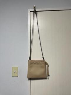 ZARA ベージュ ショルダーバッグ　サコッシュ