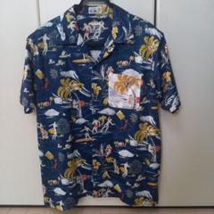 IOLANI アロハシャツ 鯉柄 Mサイズ ハワイ製新品未使用品 IOLANI アロハシャツ 鯉柄 Mサイズ ハワイ製新品未使用品