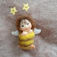 ぶんぶんぶん♪はちの着ぐるみベビー