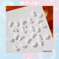 ♥天使の羽 ネイルパーツ ホワイト（5セット／10個）のサムネイル