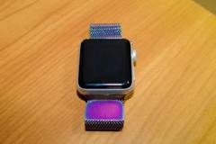 Apple Watch 虹色メッシュバンド