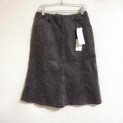 【新品タグ付き】アーヴェヴェ a.v.v 36（M相当） フレアスカート