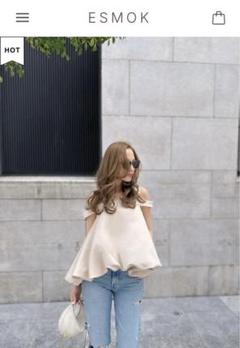 新品未使用　ESMOK balloon tops ベージュ 新品未使用ESMOK balloon tops ベージュ