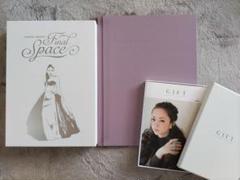 安室奈美恵　パンフレットや書籍18冊、パス、2014銀テ3本、2019LIVE羽 安室奈美恵 パンフレット 新聞 - メルカリ