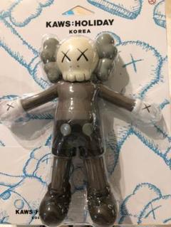 2025年最新】KAWS HOLIDAY Figureの人気アイテム - メルカリ