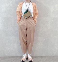 S 新品 NIKE ウーブンパンツ ハイライズ カーブパンツ ウィメンズのサムネイル