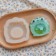 #0304シリコンモールド　カエル　シェイカー シャカシャ　キーホルダー　レジン