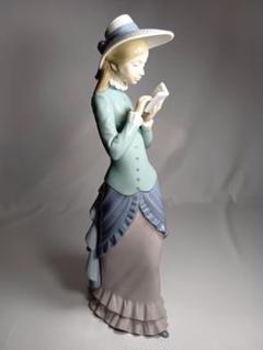 最終お値下げLLADRO　ショールの貴婦人　磁器人形　アンテーク 2025年最新】リヤドロ 貴婦人の人気アイテム - メルカリ