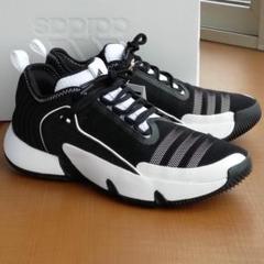 【新品】adidas 27cm バスケットボールシューズ 黒 トレイ ヤング
