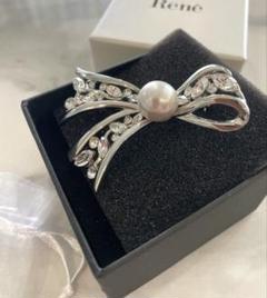 未使用美品　ルネrene ブローチ　リボン René - 美品 Rene ルネ リボンブローチ ゴールド系 ライト