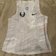 Nike 、オレゴンプロジェクト、メッシュタンクトップ ホワイト、美品 Nike 、オレゴンプロジェクト、メッシュタンクトップ ホワイト