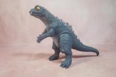 ベビーゴジラ　ソフビ