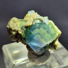ノーザンライツ フローライト 母岩付き結晶原石✨ 2025年最新】フローライト 母岩の人気アイテム - メルカリ