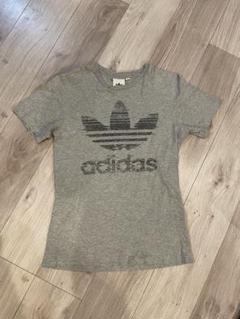 adidas グレー Tシャツのサムネイル