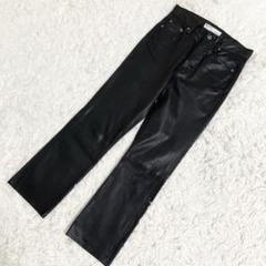美品　アパルトモンドゥーズィーエムクラス　ストレッチ　ロータス　レザーパンツ　黒