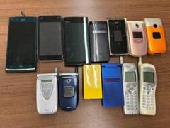 携帯電話 ガラケー スマホ　まとめ 32台 動作未確認品 修理部品取り専用 携帯電話 ガラケー まとめ 16台 動作未確認 ジャンク品 修理部品