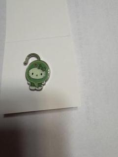 藻キティ　ピンバッジ　ウチワヒゲムシ属ギガス種