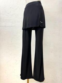 【シンプル】新品　ブーツカット スカート付きパンツ b1312