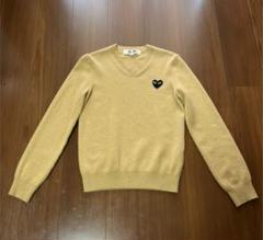 PLAY COMME des GARCONS Vネック ニット セーター - メルカリ PLAY COMME des GARCONS Vネック ニット セーター - メルカリ