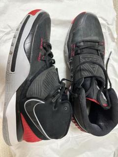 Nike Kyrie 5 バスケットボールシューズ