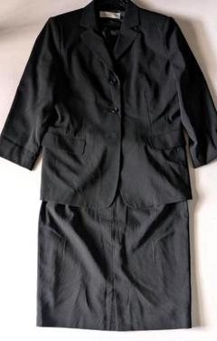 ESCROW ブラック フォーマル スカートスーツ 13BR 礼服