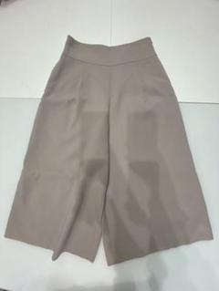 FOXEY ベージュ ガウチョパンツ trim_ofkss_item1f90bc52f63b11e