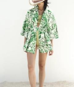 ZARA -  ZARA (タグ付き未使用)ベルベットトリム キモノ ZARA - ZARA 刺繍入りロング丈キモノ風トップス XS-Sサイズの