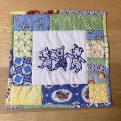 ハンドメイド タペストリー キルト 刺繍 パッチワーク ブタ