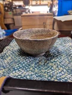 224 楽山焼、刷毛目茶碗、.古い楽山焼茶碗です。 224 楽山焼、刷毛目茶碗、.古い楽山焼茶碗です。 - メルカリ