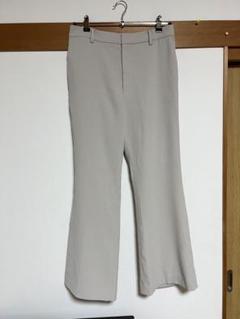 【最終値下げ】ユニクロ フレアパンツ　ベージュ パンツ 70cm