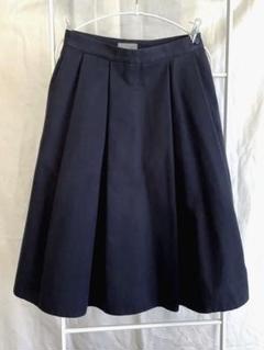 マーガレットハウエル ボックスプリーツスカート ネイビー 美品】MARGARET HOWELL ネイビー プリーツスカート - メルカリ