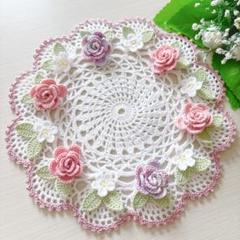 936 バラのスクエアレース編みドイリー❁*.゜ 1092 バラと小花のレース編みドイリー❁ホワイト×ラメ入りピンク