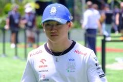ついに昇格！ビザ・キャッシュアップ　角田裕毅&D.リカルド直筆サイン ついに昇格！ビザ・キャッシュアップ 角田裕毅&D.リカルド直筆