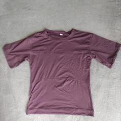 エンジ 半袖Tシャツ 伸縮性あり