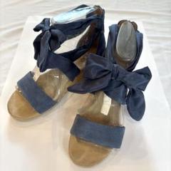 UGG サンダル　紺色　リボン　スウェード　リゾート