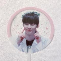 nu&#39;est ミニョン 公式うちわ ミニョン うちわ 公式 NU'EST WannaOne ファンミニョンの通販 by