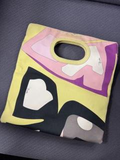 冬物大幅値下げ！ PUCCI プッチクラッチバッグ カラフル