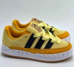 adidass originals メンズとレディースの靴 225