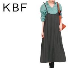 E603 プリーツキャミソールワンピース　KBF グレー