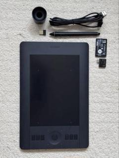 Wacom Intuos Pro PTH-451 ペンタブレット本体