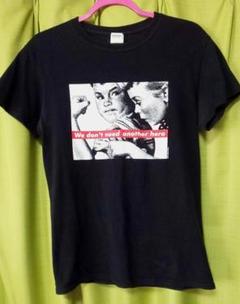 希少 Barbara Kruger FOTOFOLIO 黒T Wネーム入 アートのサムネイル