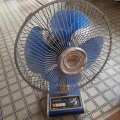 TOSHIBA 卓上扇風機 D-30AR - メルカリ