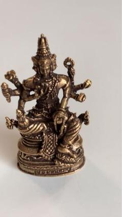 プラクルアン・置物 (木製手彫り) プラクルアン・置物 (木製手彫り) - メルカリ