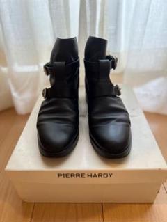PIERRE HARDYのショートブーツです。新品、未使用です。 pierre hardyエナメルショートブーツ