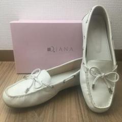 DIANA  ダイアナ  ホワイト  モカシン 靴 22センチ  ローファー ダイアナ DIANA ローヒール・フラットシューズ （白エナメル