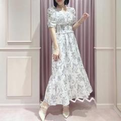 An MILLE FlowerシャーリングOP ピンク FlowerシャーリングOP｜evelyn（エブリン）公式通販サイト